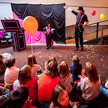 goochelaar spektakel kinderen sinterklaas